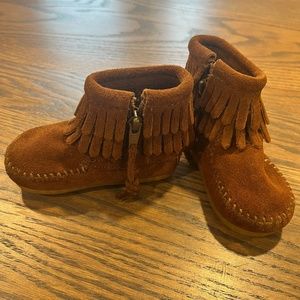 Toddler Minnetonka fringe boots